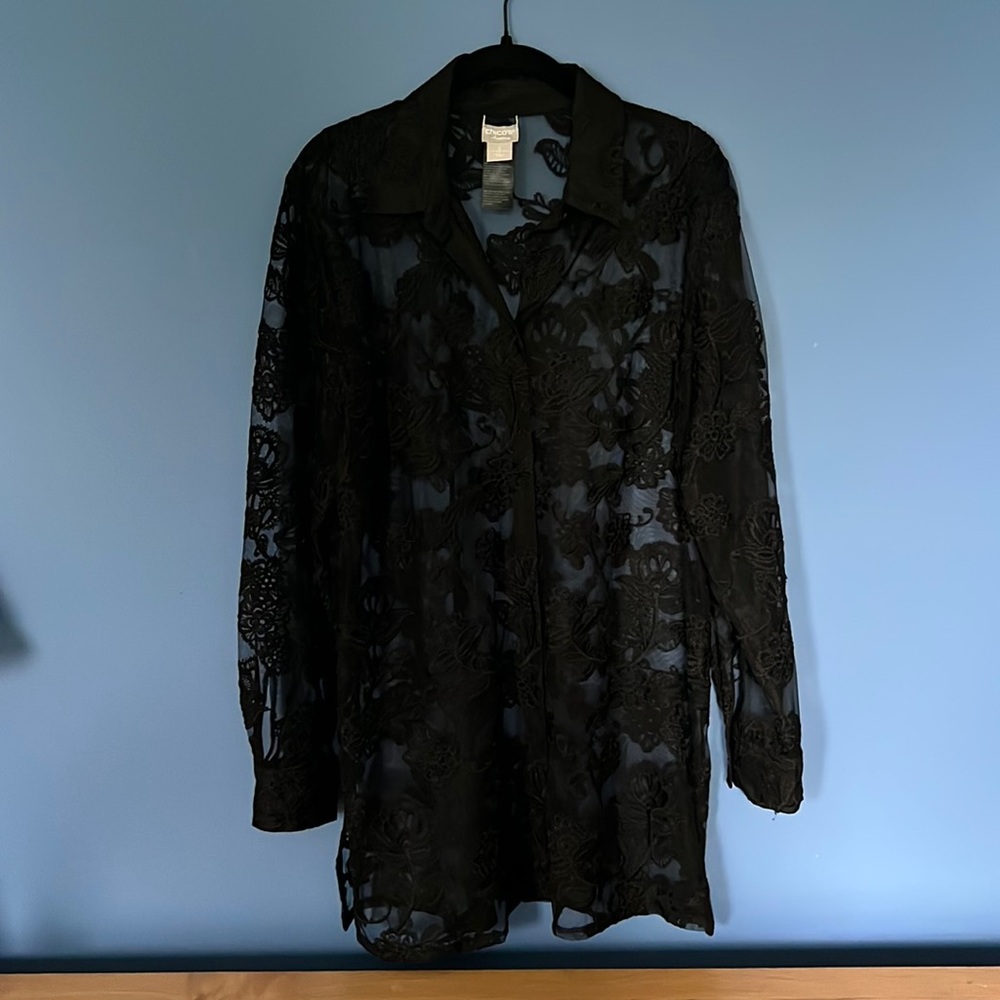 Chico’s travelers top tunic buttons size 2 Black lace NWOT
